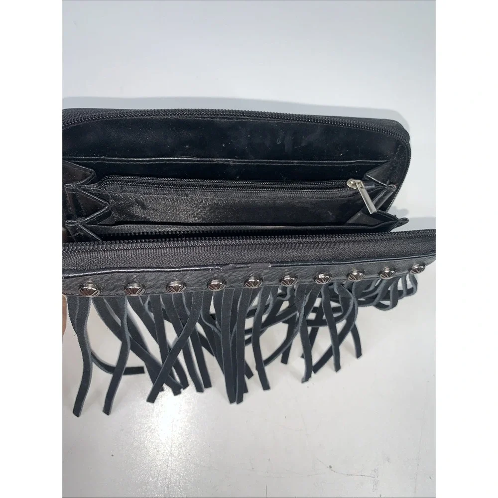 Unmarked Black Fringe Clutch Zip‎ Close Wrist Strap